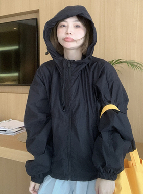 333sss~春秋新品黑色冲锋衣连帽外套女短款夹克小个子xs防晒衣