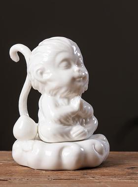 精品白瓷齐天大圣孙悟空陶瓷禅意茶宠摆件小猴子鱼缸造景家居饰品