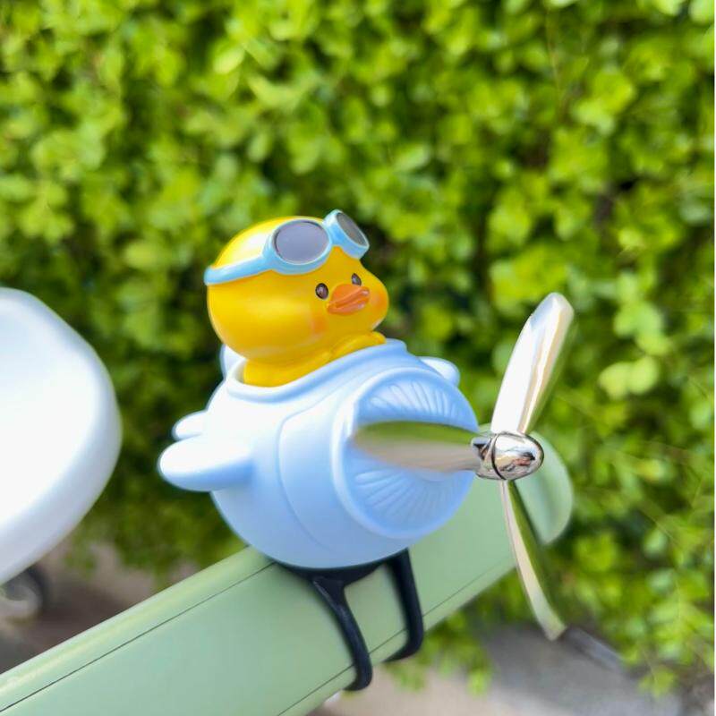 鸭鸭儿童自行车小配饰电动车装饰摆件风车可爱玩偶公仔山地车配件