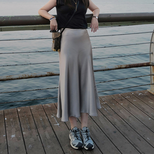 INNQ 高级感灰色女夏高腰三醋酸缎面斜裁鱼尾半身长裙 蓝调时刻