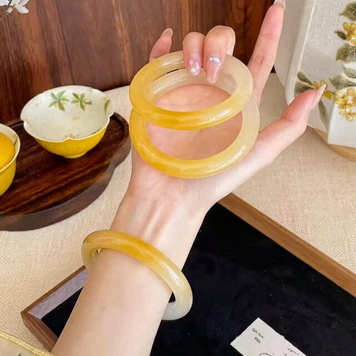 天然黄龙玉手镯冰种美人条精致