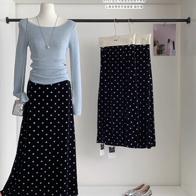 miu系复古丝绒波点半身裙女秋