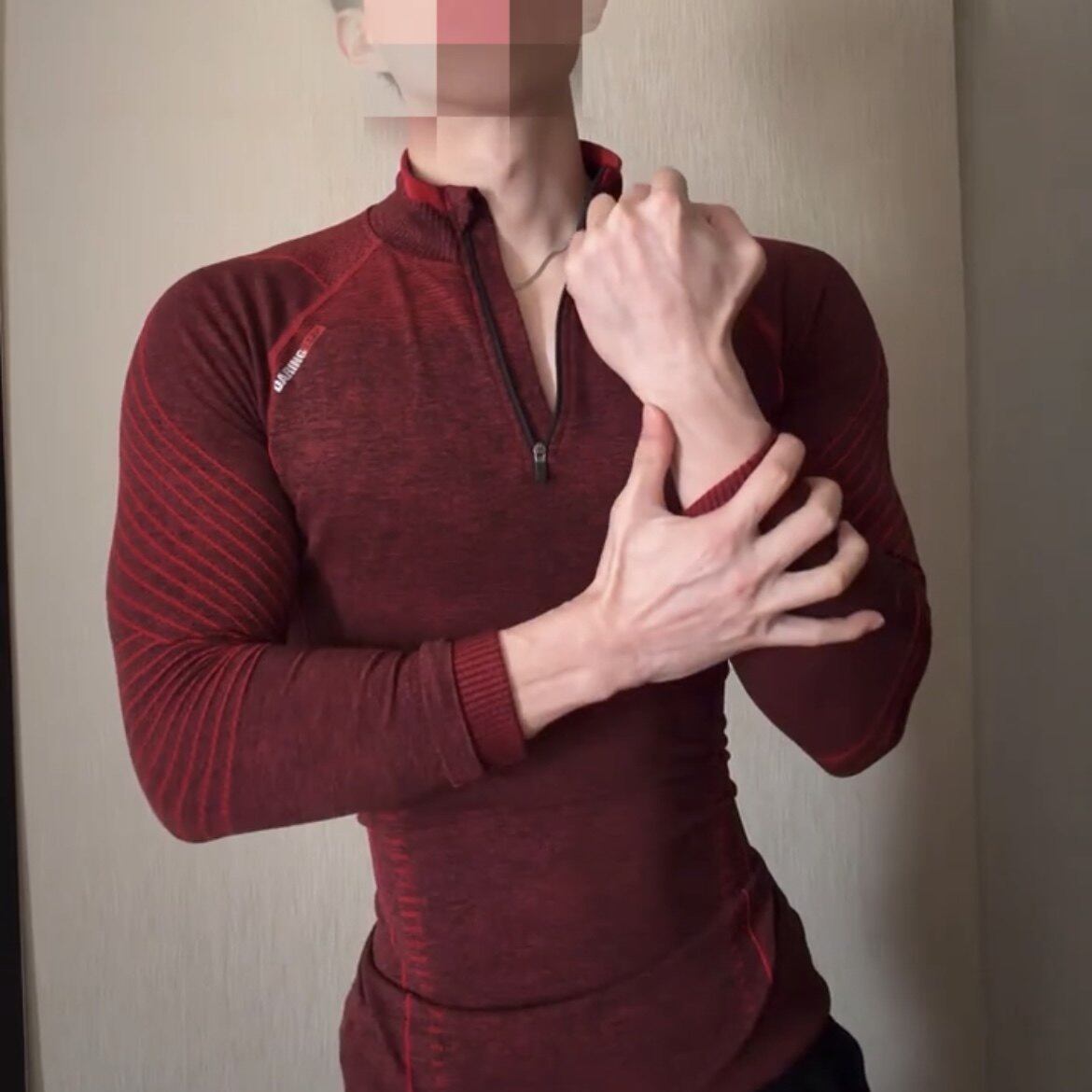 红色健身衣宽肩窄腰男士性感紧身衣本命年速乾骑行服高弹力运动衣