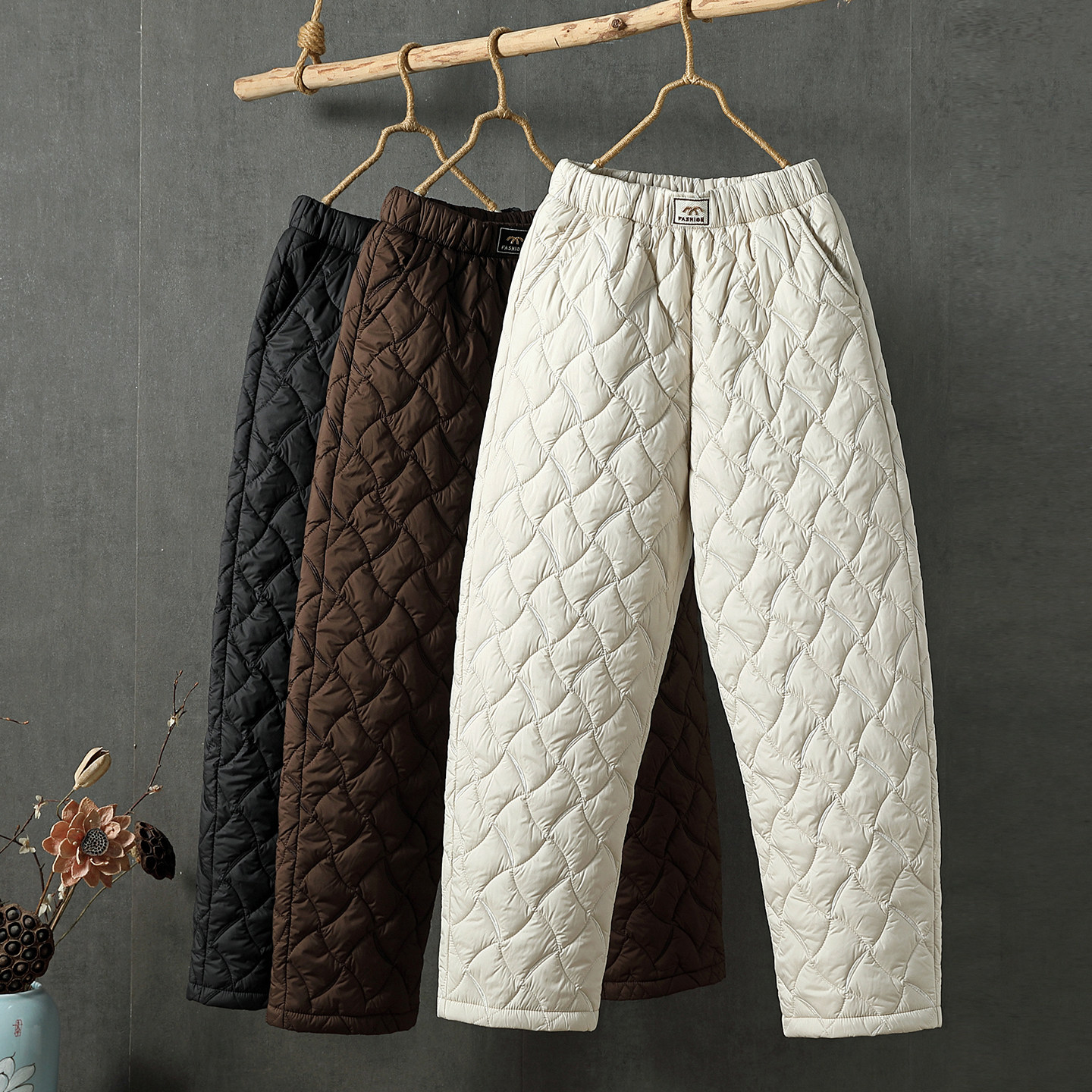 羽绒棉裤女冬季新款弯刀高腰外穿加厚大码宽松休闲哈伦保暖直筒裤,女装/女士精品,棉裤/羽绒裤,淘宝优惠券,粉丝福利购,淘宝优惠卷