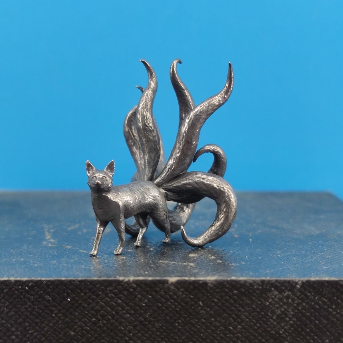 创意可爱黄铜做旧九尾狐小摆件