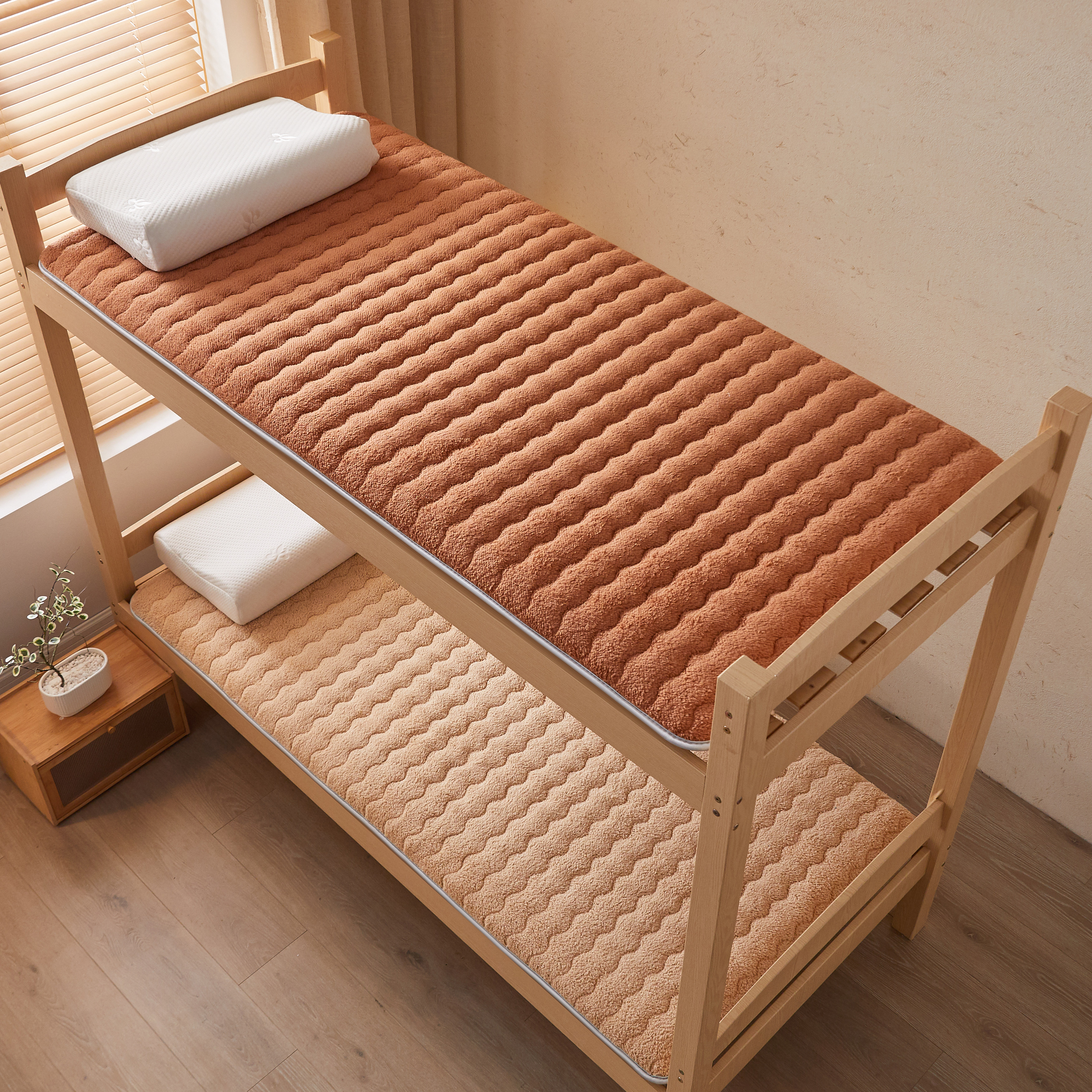 羊羔绒床垫软垫家用卧室冬季牛奶绒床褥子学生宿舍单人租房专用