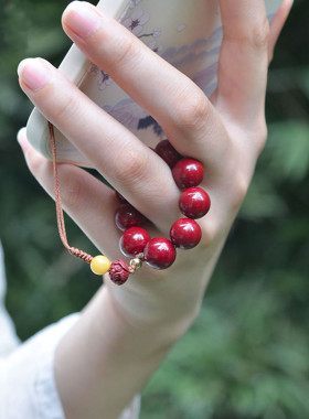 朱砂手机挂件女款10mm蜜蜡朱砂莲