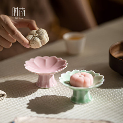 中式精致小茶点盘陶瓷高足盘幼儿园点心盘套装订婚周岁糕点摆盘子