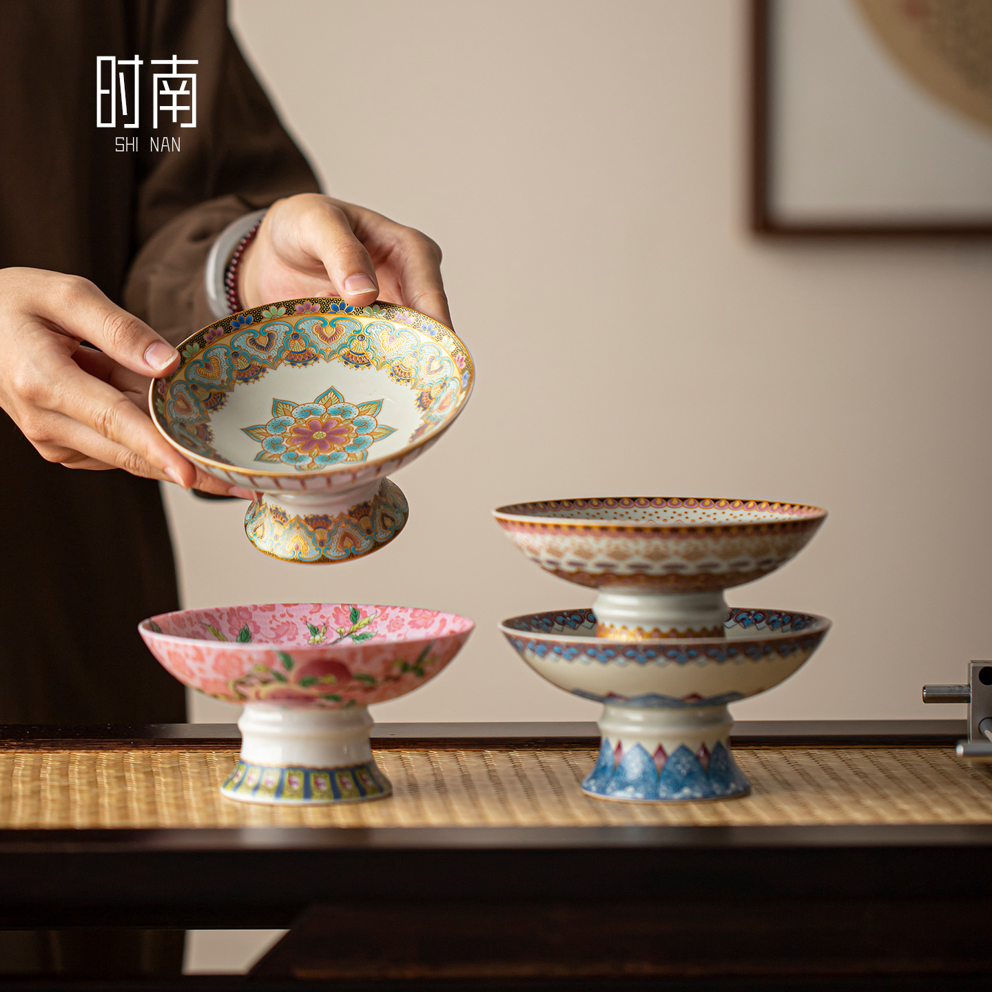 珐琅彩中式莲花高脚果盘家用客厅水果干果零食托盘精致茶点点心盘