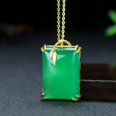 古法镶嵌和田玉碧玉方形玉髓平安无事牌吊坠女款玉石挂件玉坠饰品