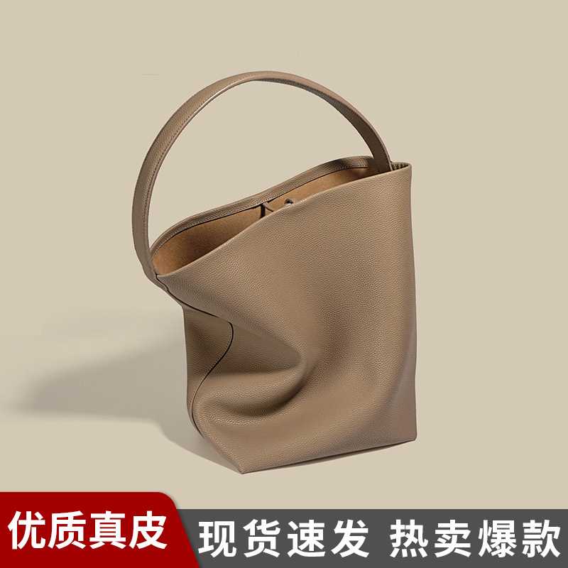 软牛皮水桶包女通勤大容量简约时尚单肩腋下大包包真皮女包潮