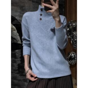 MONLOUVE覆古风高级感蓝色高领长袖毛衣针织衫女秋冬新款简约宽松