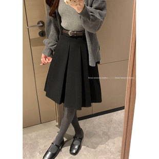 复古miu系学院风深灰色毛呢百褶半身裙女2026春季高腰显瘦a字中裙