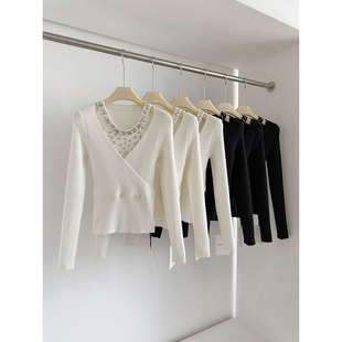 镶钻白色针织衫女内搭春季秋冬显瘦气质假两件V领毛衣打底衫上衣