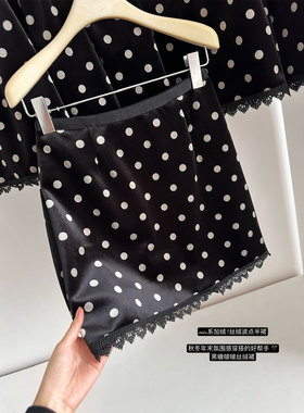 丝绒半身裙黑色波点印花加绒短裙蕾丝拼接miu里miu气半裙2026春季