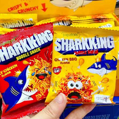 新日期啪啪通鲨鱼干脆面印尼进口网红零食方便面点心面香脆面香辣