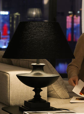 客厅装饰台灯新中式别墅高级感灯具卧室书房中古复古黑色台灯