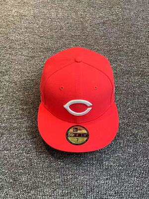 纽亦华平檐聚酯纤维全封帽