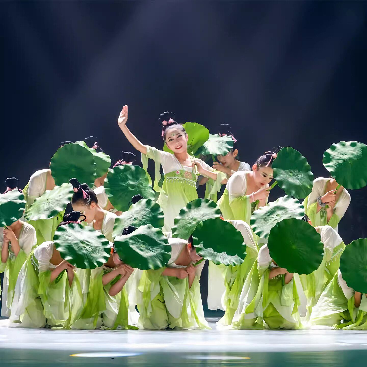 江南可采莲演出服女古典舞儿童鱼戏莲叶间舞蹈服装荷花道具夏荷风