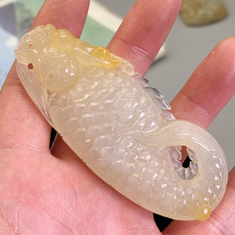 精品龙鱼龙之九子招财必当玄关吊坠手把件风水挂件天然黄龙玉吊坠
