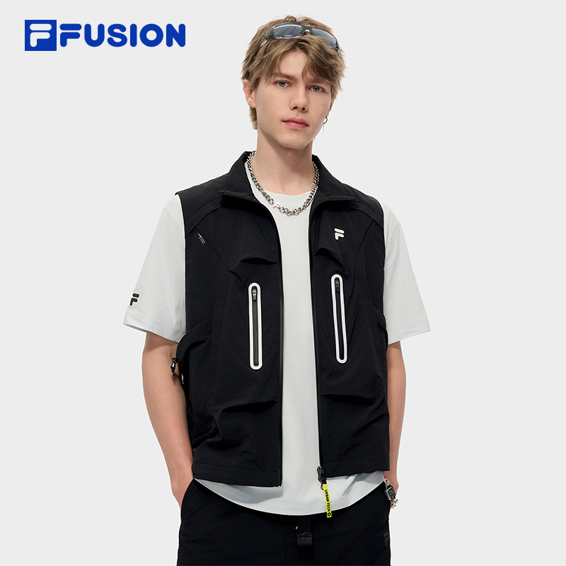 FILA FUSION斐乐潮牌梭织马甲男2025秋新款时尚休闲工装无袖上衣