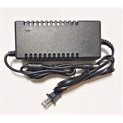 卓立瀚光B300 B200 B180 B150 90钓鱼夜钓灯红衣大炮激光炮充电器