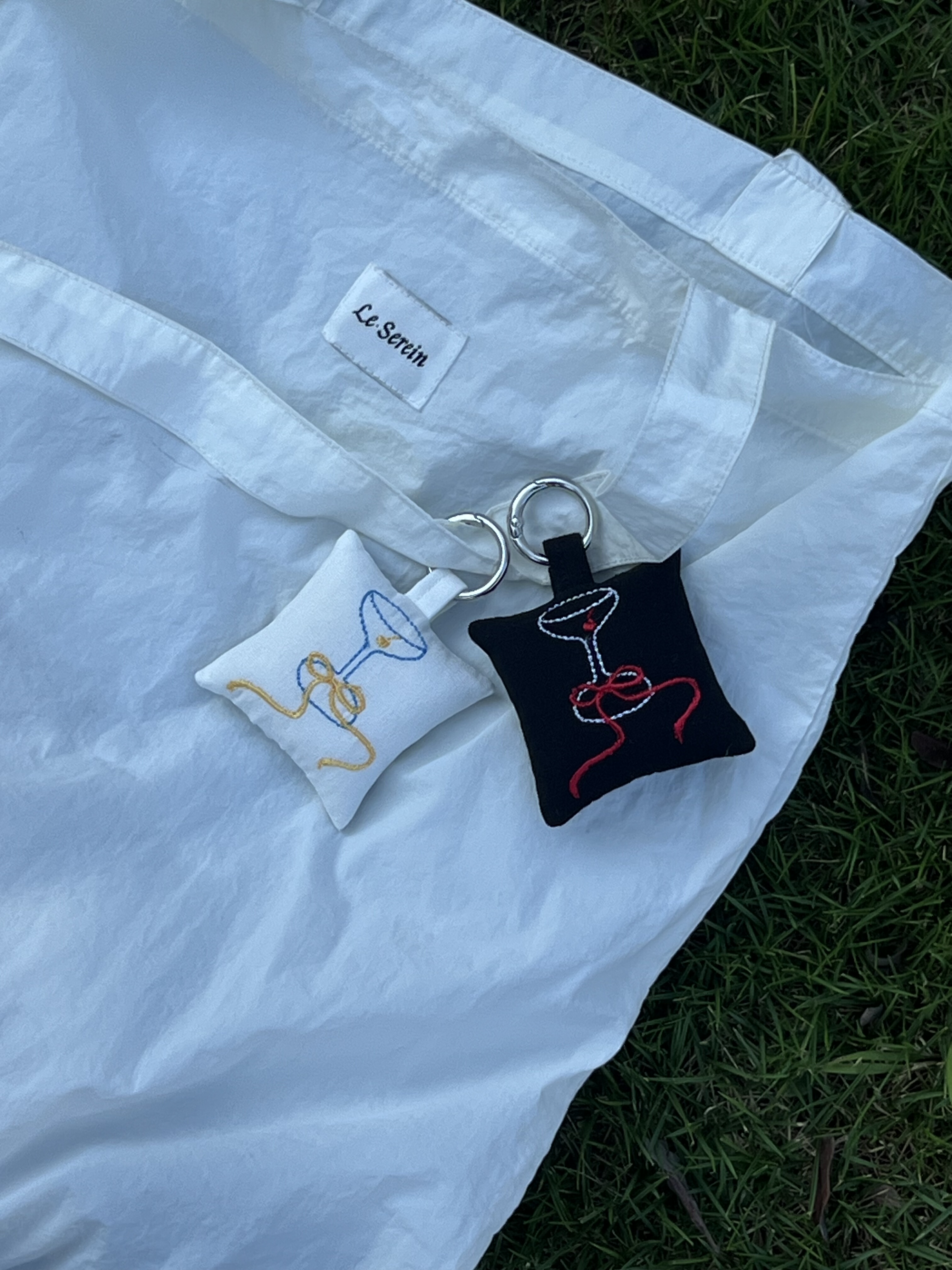 Le serein原创设计小众高级感樱桃酒杯可爱挂件包挂钥匙扣装饰