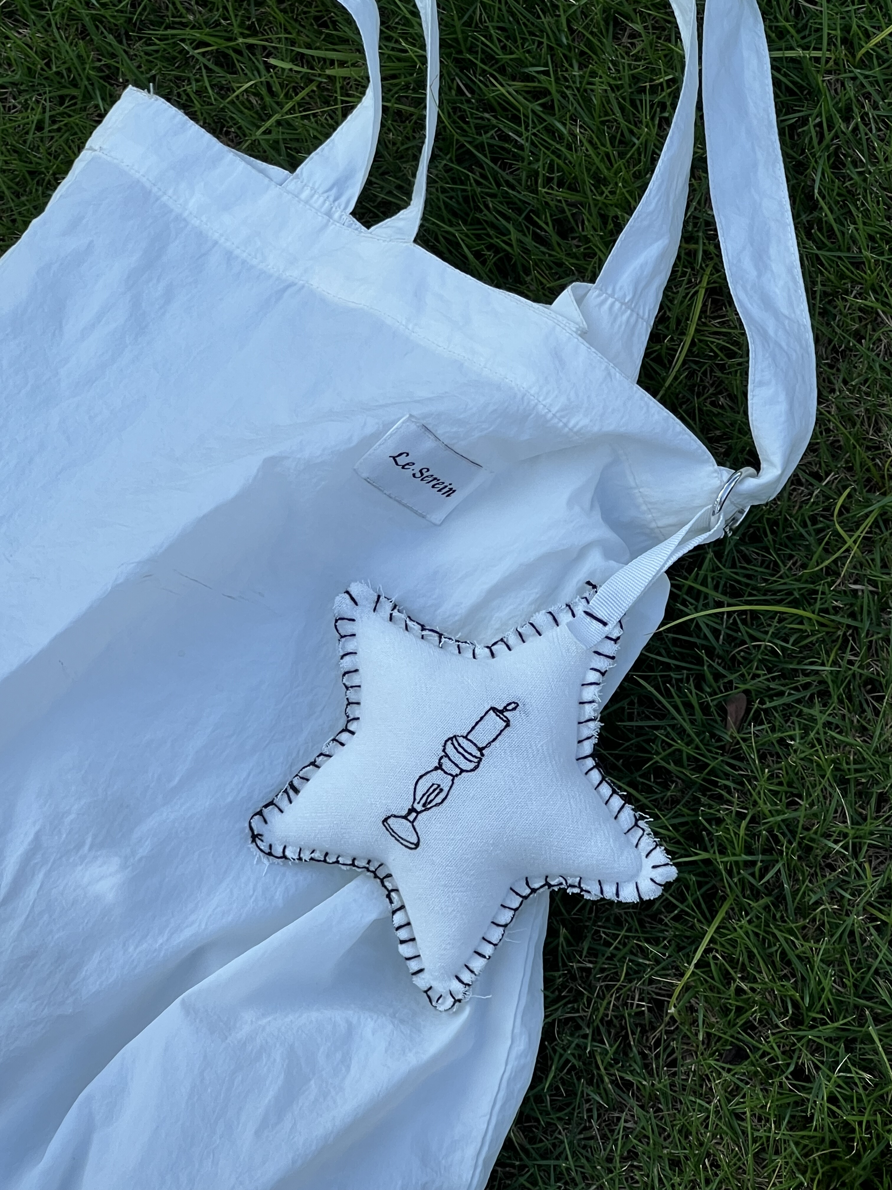 le serein手作刺绣棉锁边蜡烛氛围五角星挂件可爱钥匙扣包包装饰