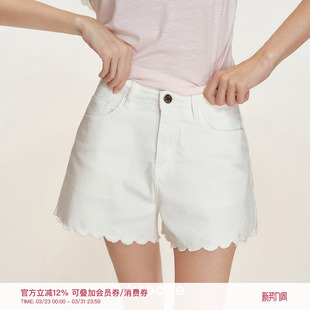 A字牛仔短裤 Kroche 五瓣花定位棉质刺绣波浪边 浪漫 法式