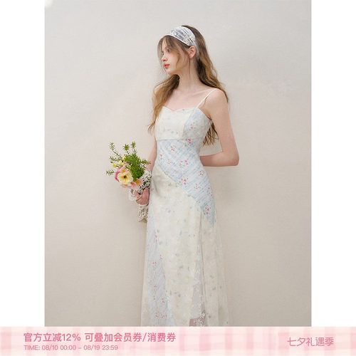 天丝蕾丝拼接碎花收腰吊带连衣裙