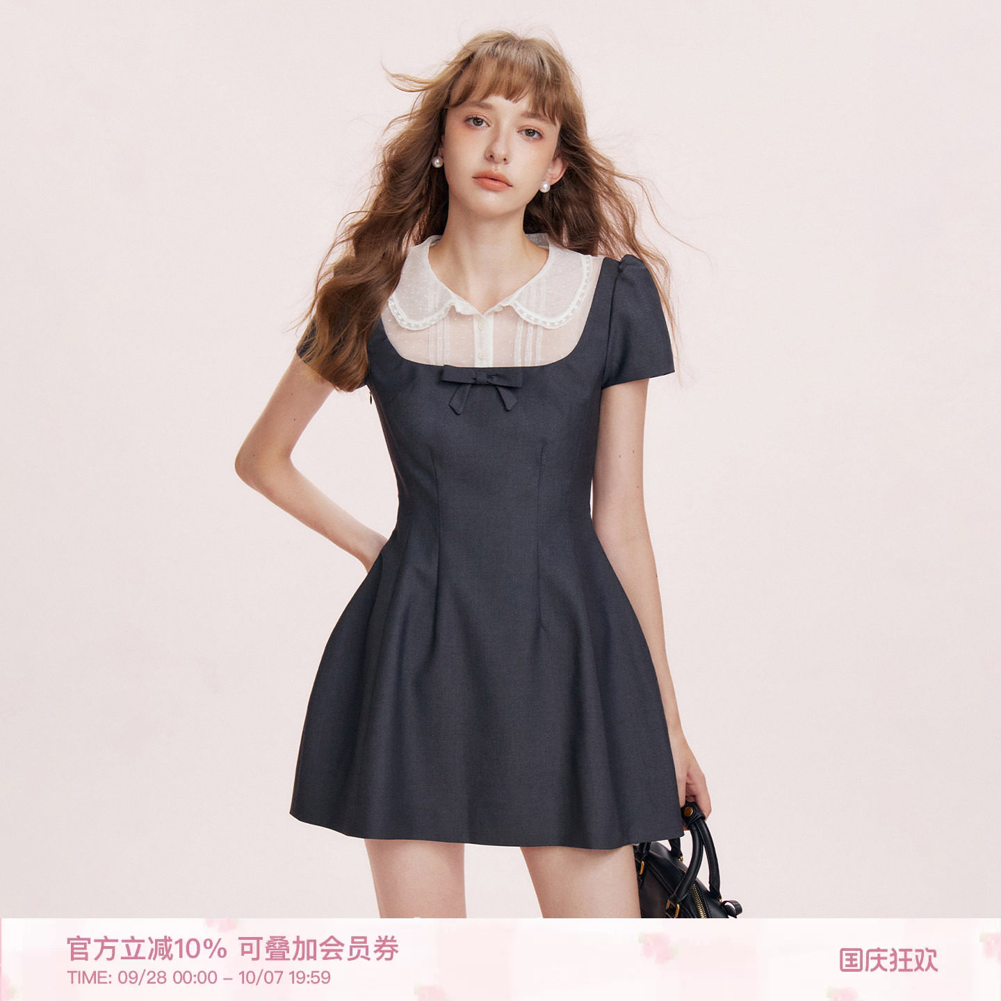 网纱拼接翻领蝴蝶结A字连衣裙图片