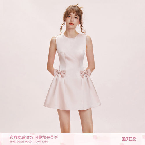 双蝴蝶结缎面法式收腰背心连衣裙