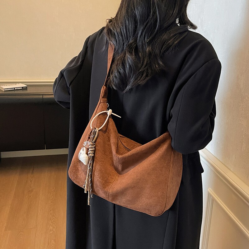 韩版包包女2026新款休闲简约斜挎包时尚复古单肩包通勤百搭小挎包
