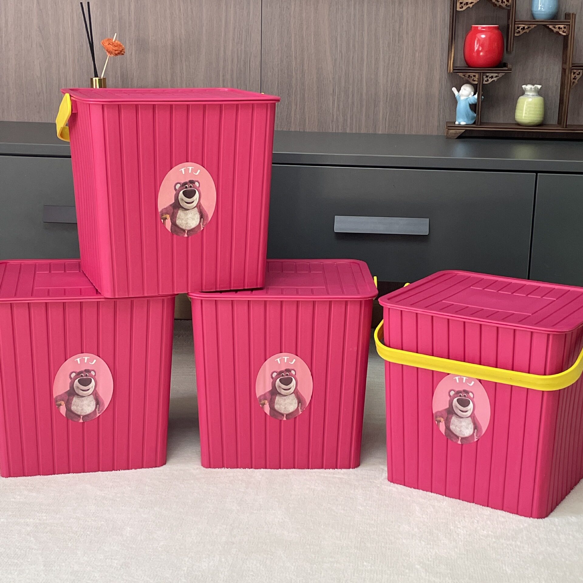 草莓熊大号方形多用桶可收纳可坐人钓鱼桶手提桶收纳凳带盖洗澡桶