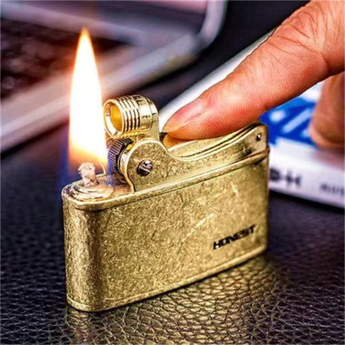 百诚煤油打火机一键按压点火防风创意个性复古老式超博户外便携男