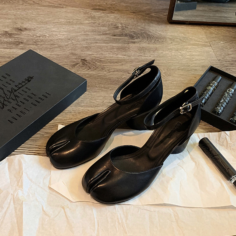 JW stylish 羊皮玛丽珍黑色分趾鞋女 粗跟中跟单鞋浅口猪蹄鞋子