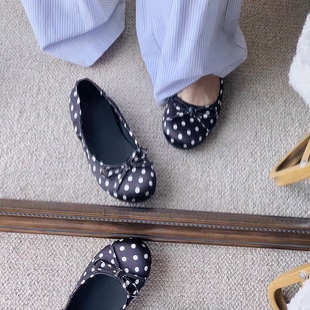 stylish 浅口芭蕾舞鞋 复古缎面蝴蝶结波点鞋 包头平底单鞋 子 女
