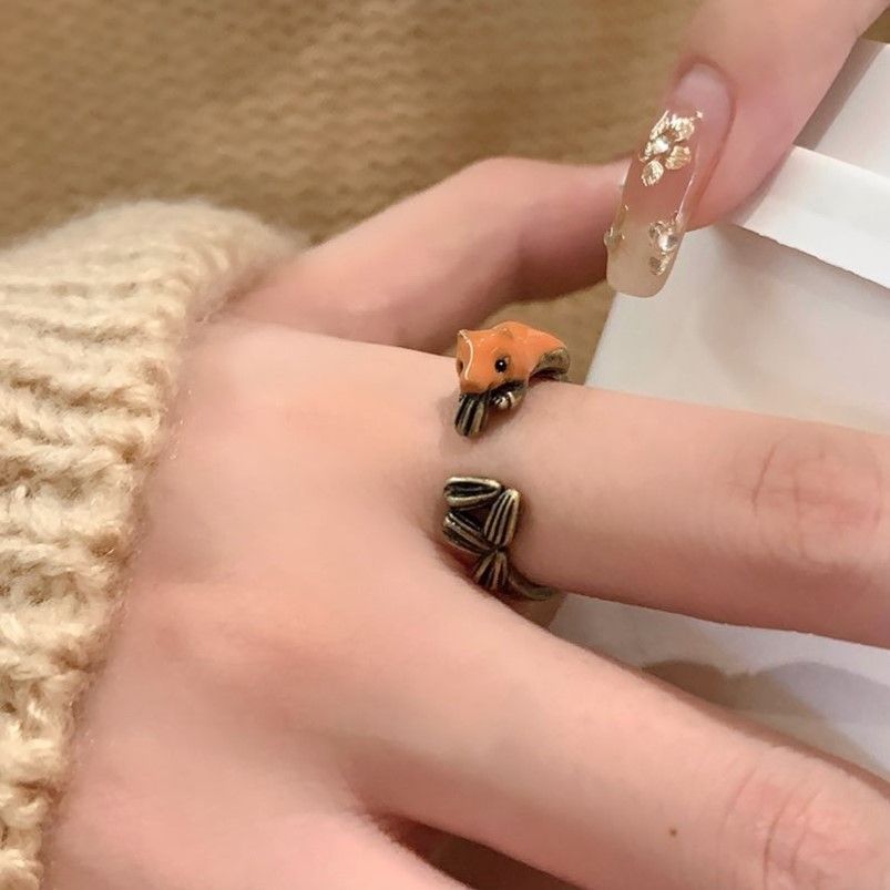 童趣可爱小松鼠开口戒指女小众设计感食指戒稀奇古怪的尾戒指环潮