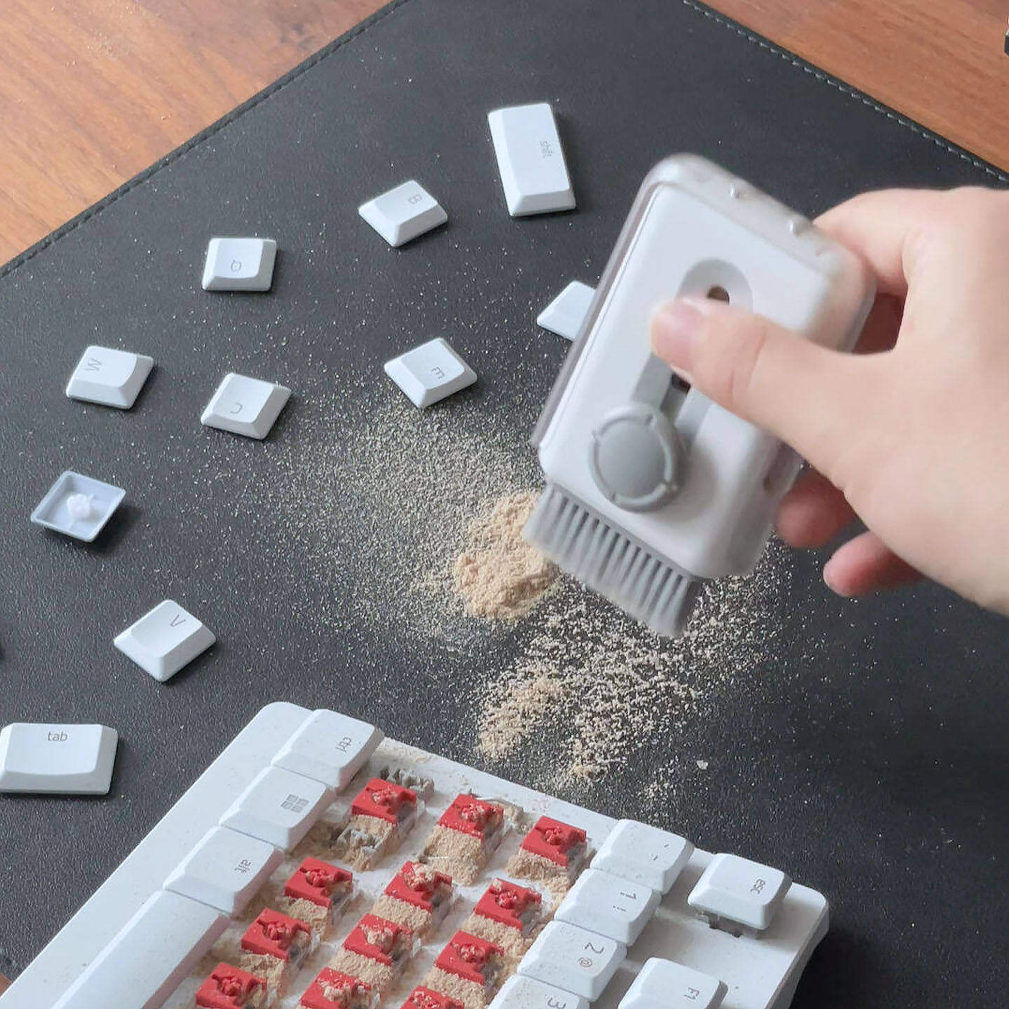 电脑键盘清洁刷七合一多功能除尘神器键帽拔键器耳机手机灰尘刷