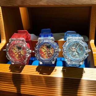 新款 饰发光手表 哪吒敖丙七彩闪光超人小学生手表儿童卡通让他装