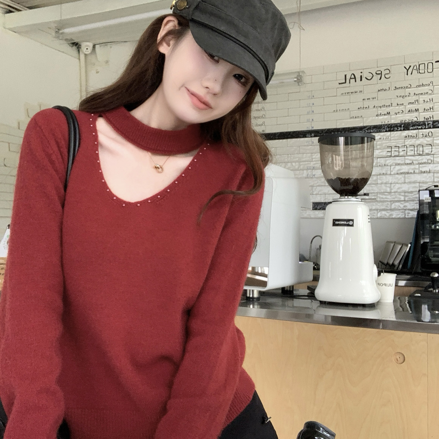 【赠送运费险】镂空V领内搭毛衣