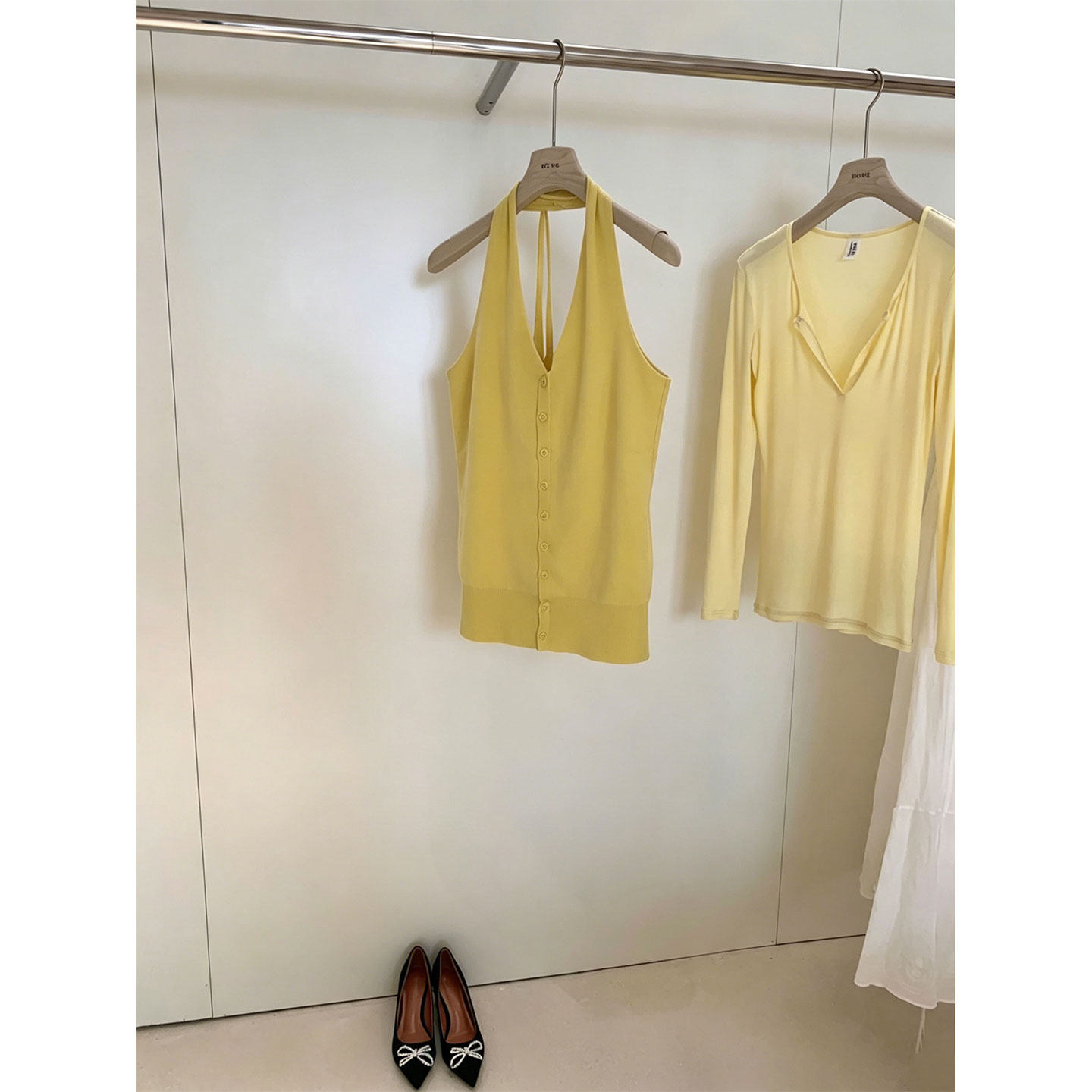 黄色V领挂脖针织小吊带背心女夏