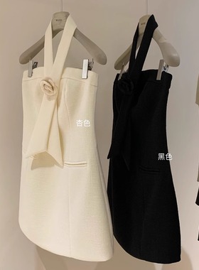 千金高级感山茶花挂脖连衣裙女夏收腰黑色细闪小香风性感抹胸裙子