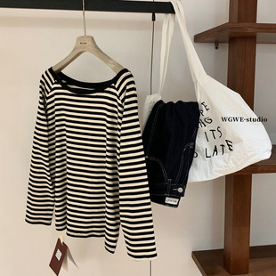 甜辣妹风条纹斜肩长袖 小上衣 T恤女早秋宽松显瘦露肩绝美巨好看