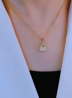 福气满满福袋项链女钛钢百搭款轻奢高级感锁骨链饰品时尚吊坠配饰