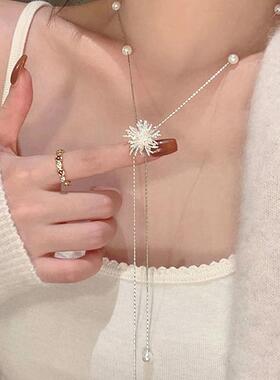 新款银色长款珍珠烟花毛衣炼可抽拉设计秋冬百搭法式设计高级感女