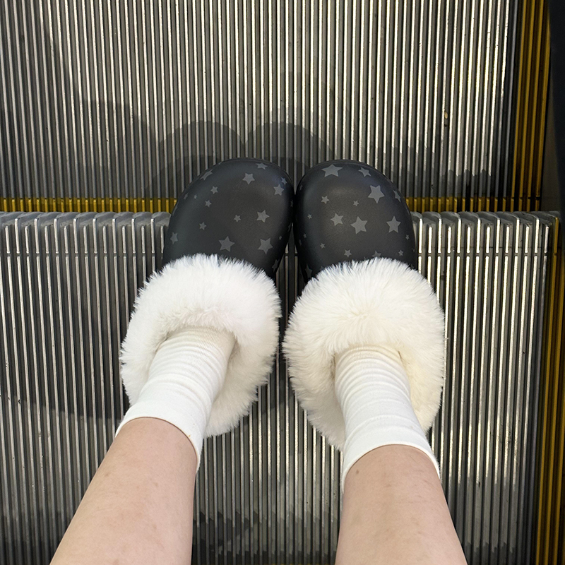 洞洞鞋厨师鞋毛绒内胆毛绒棉鞋套可拆卸保暖加厚内衬替换鞋套冬季