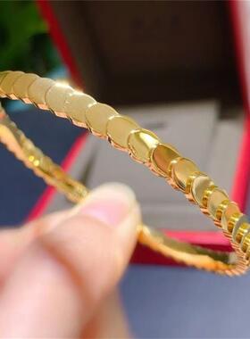 日本MUMI18k金色鱼鳞手镯金色2025新款爆款时尚气质彷真黄金高级