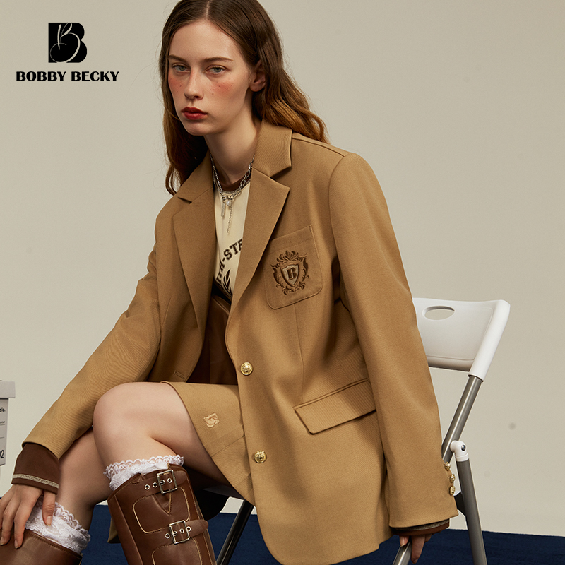 BOBBYBECKY学院风驼色廓形西装