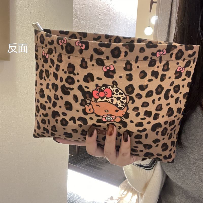 原创豹纹Kitty大容量化妆包便携百搭水乳刷收纳包旅行可爱内胆包